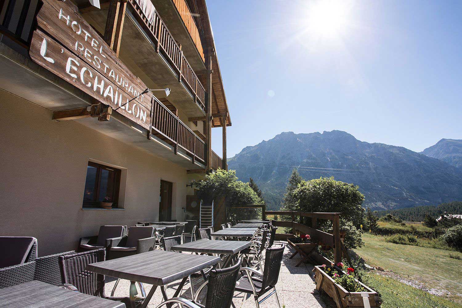 la terrasse de l'hotel au sud